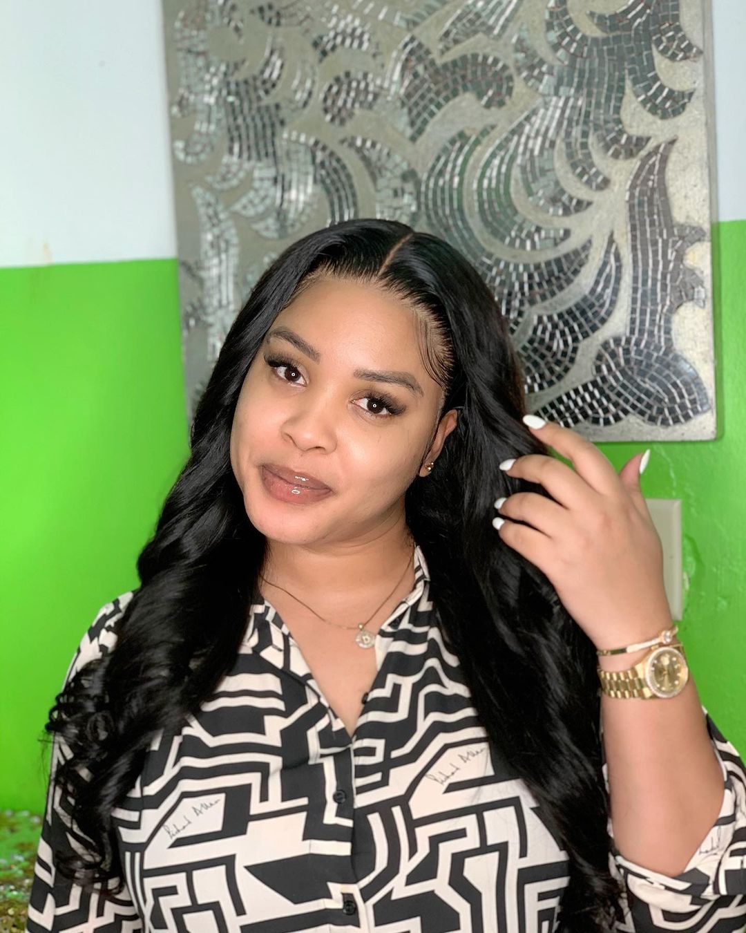 How To Choose The Right Color Wigs For Indian Skin Tones? Bling Hair